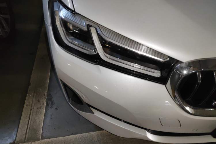 Used BMW 5 Series 2021 Restyled 530Li Leading Edition Luxury Package Right Front Headlight