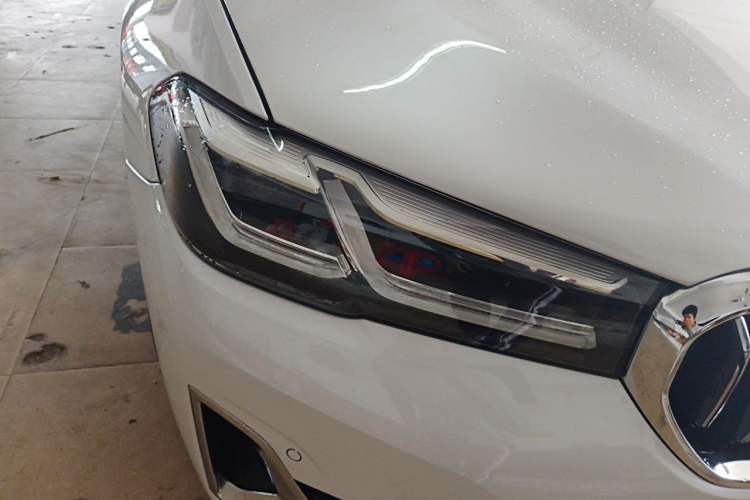 Used BMW 5 Series 2021 Restyled 530Li Leading Edition Luxury Package Right Front Headlight