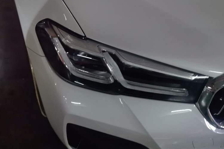 Used BMW 5 Series 2021 525Li M Sport Package Right Front Headlight