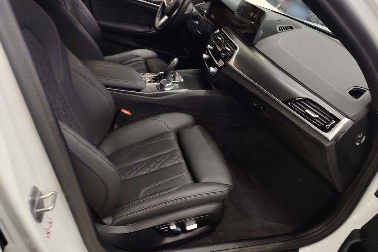 Used BMW 5 Series 2021 525i M Sport Package Right Front Seat
