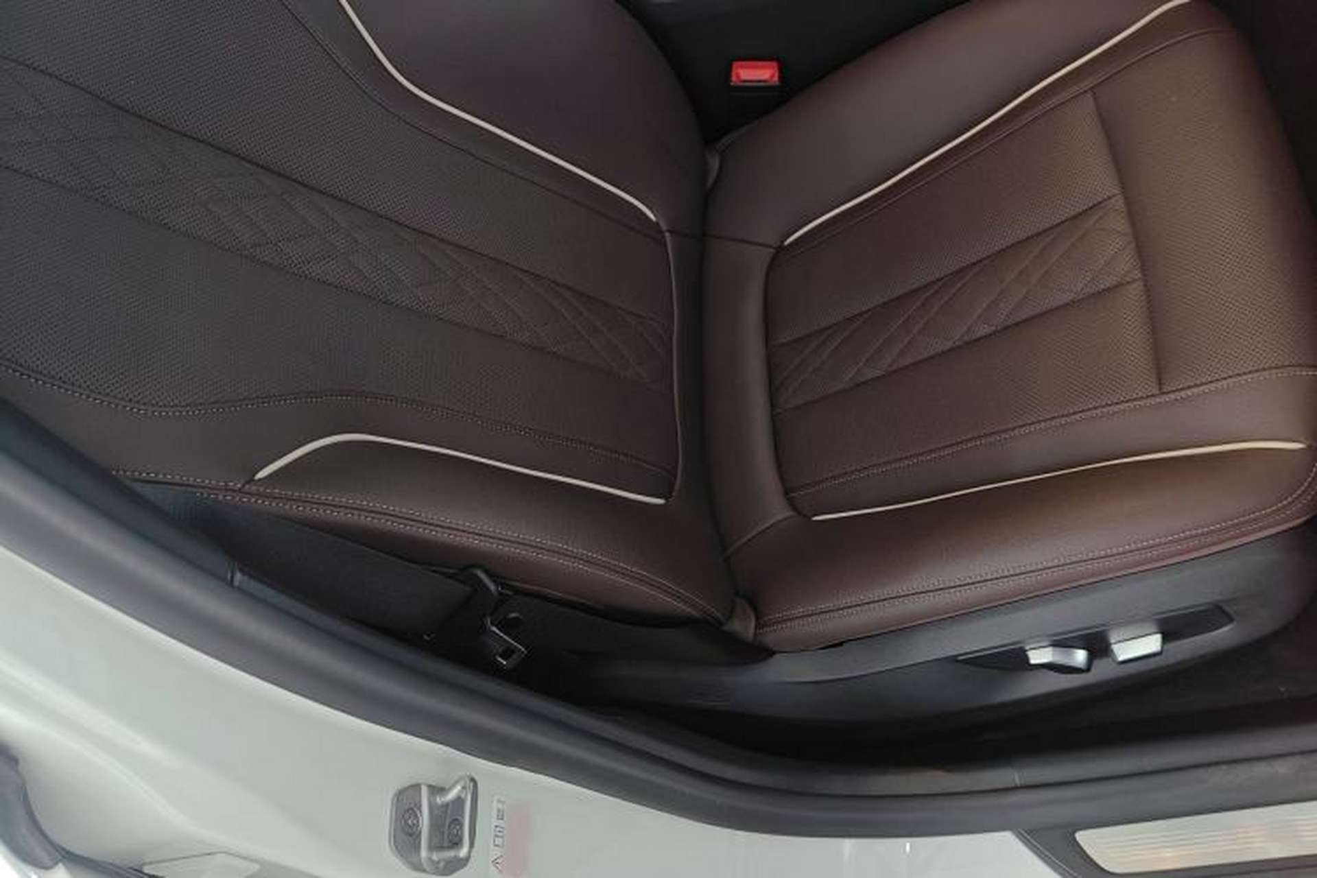Used BMW 5 Series 2021 530Li Leading Model M Sport Package Right Front Seat