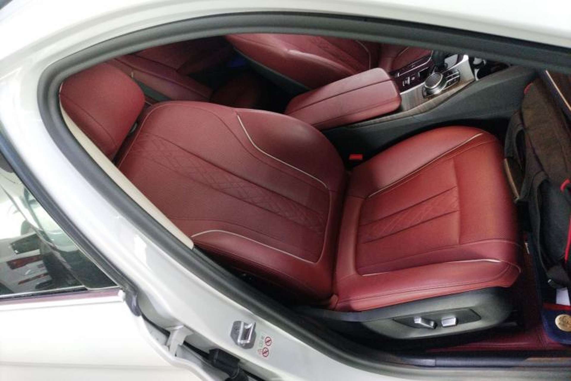 Used BMW 5 Series 2021 530Li Leading Luxury Package Right Front Seat