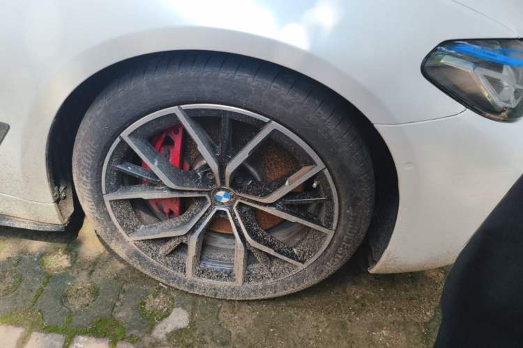 Used BMW 5 Series 2021 Restyled 540i Sport Line with M Sports Package Right Front Wheel Hub