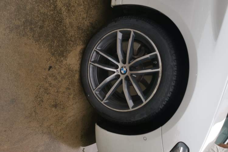 Used BMW 5 Series 2021 525i M Sport Package Right Front Wheel Hub