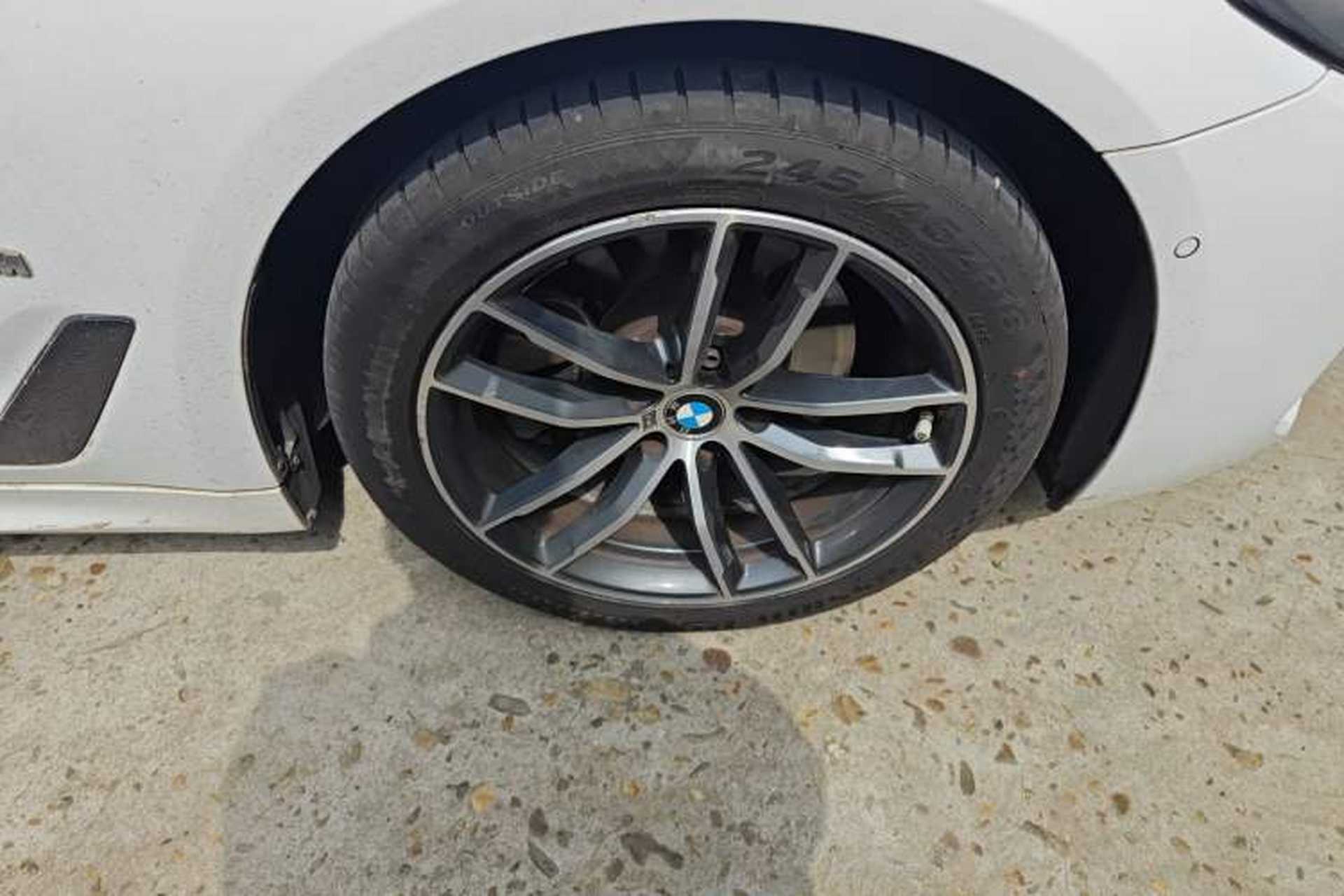 Used BMW 5 Series 2021 525i M Sport Package Right Front Wheel Hub