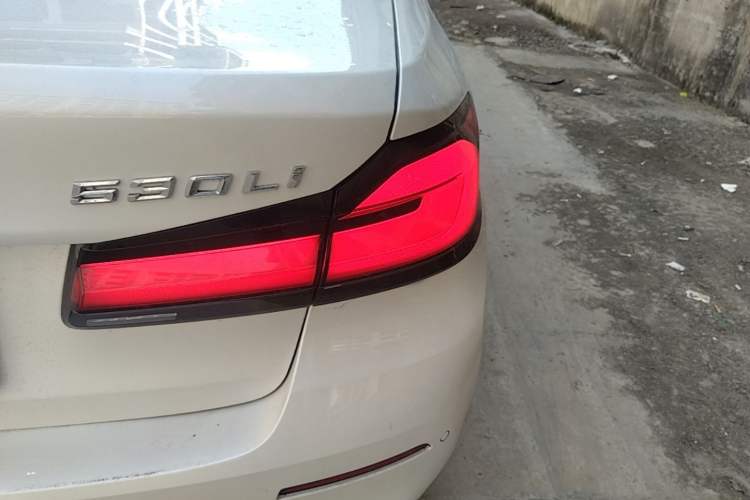 Used BMW 5 Series 2021 530Li Leading Luxury Package Right Rear Taillight