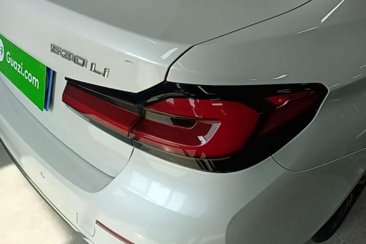 Used BMW 5 Series 2021 530Li xDrive Luxury Package Right Rear Taillight