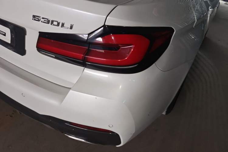 Used BMW 5 Series 2021 530Li Leading Model M Sport Package Right Rear Taillight