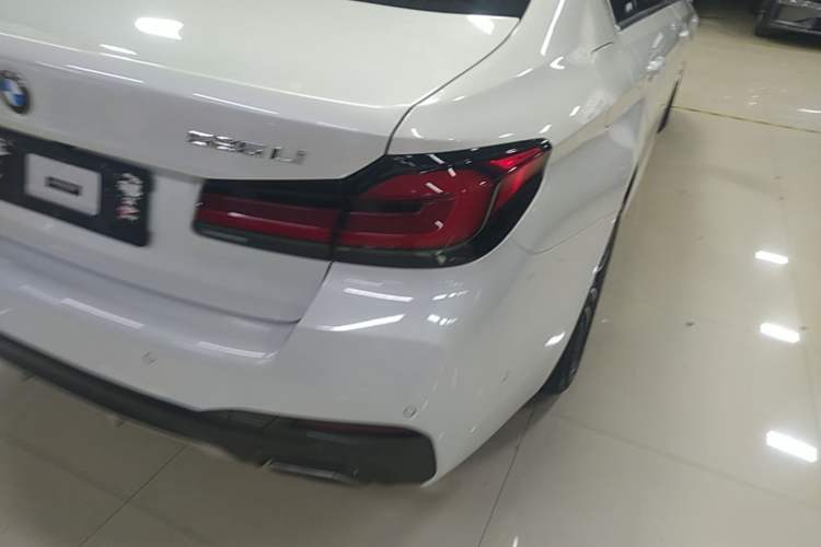 Used BMW 5 Series 2021 525Li M Sport Package Right Rear Taillight
