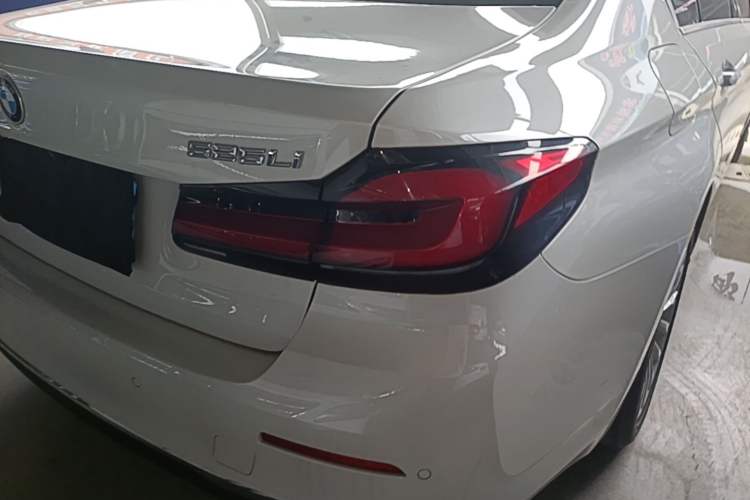 Used BMW 5 Series 2021 525Li Luxury Package Right Rear Taillight