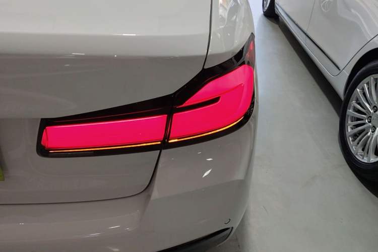 Used BMW 5 Series 2021 525i M Sport Package Right Rear Taillight
