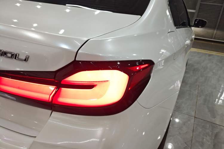 Used BMW 5 Series 2021 525Li M Sport Package Right Rear Taillight