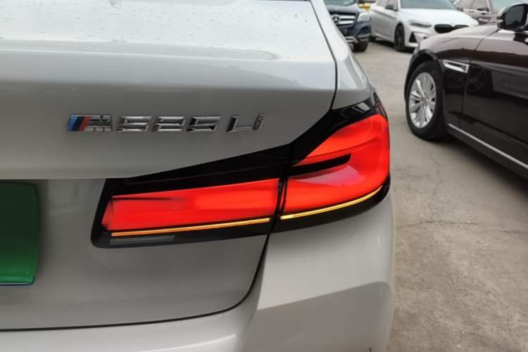 Used BMW 5 Series 2021 525Li M Sport Package Right Rear Taillight