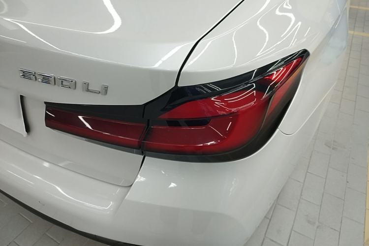 Used BMW 5 Series 2021 530Li Leading Model M Sport Package Right Rear Taillight