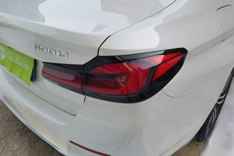 Used BMW 5 Series 2021 530Li xDrive Luxury Package Right Rear Taillight