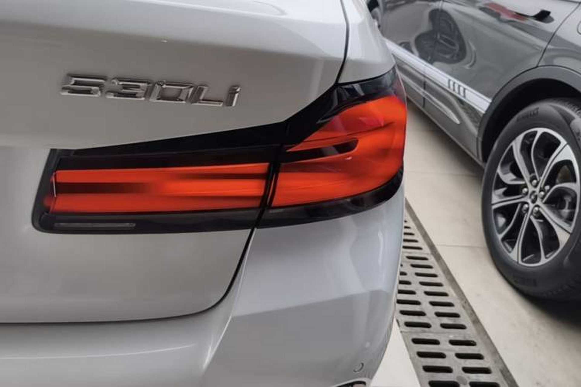 Used BMW 5 Series 2021 530Li Leading Model M Sport Package Right Rear Taillight