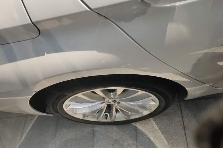 Used BMW 5 Series 2021 525Li Luxury Package Right Rear Wheel Hub
