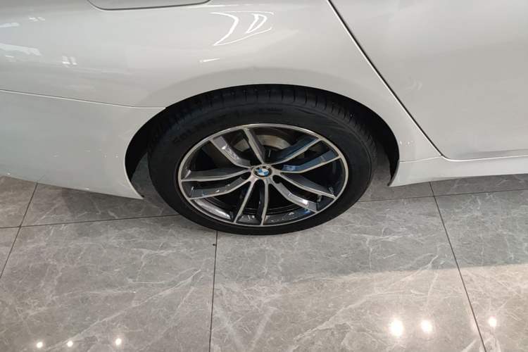 Used BMW 5 Series 2021 525Li M Sport Package Right Rear Wheel Hub