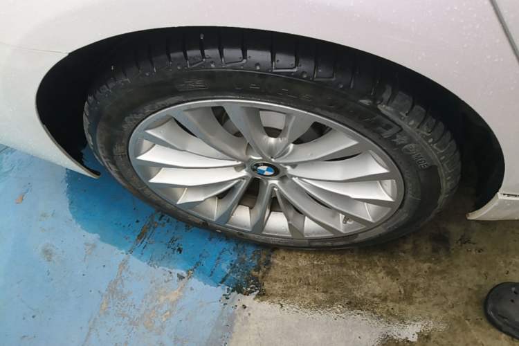 Used BMW 5 Series 2021 525Li Luxury Package Right Rear Wheel Hub