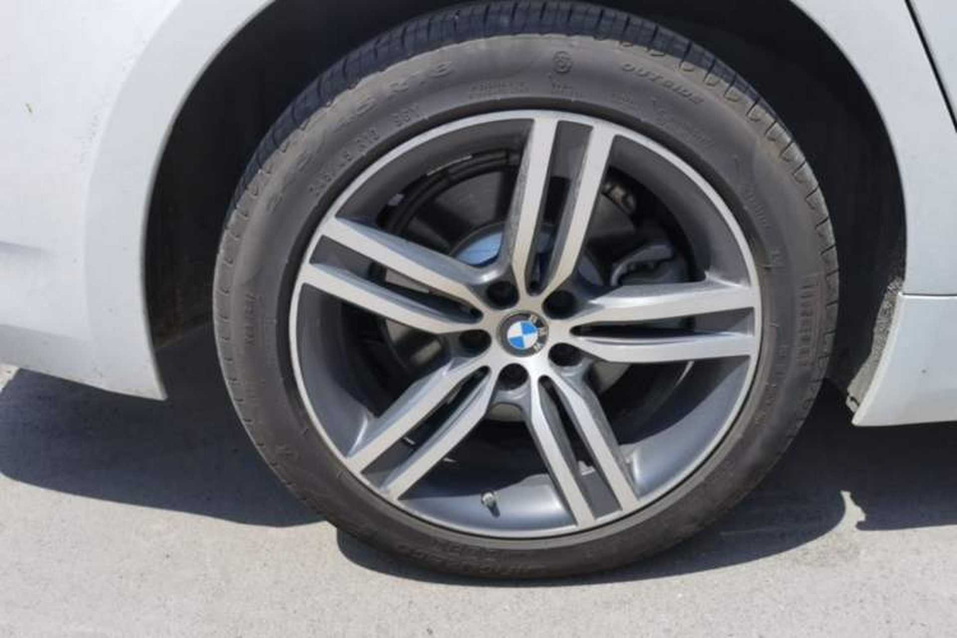 Used BMW 5 Series 2021 530Li Leading Luxury Package Right Rear Wheel Hub