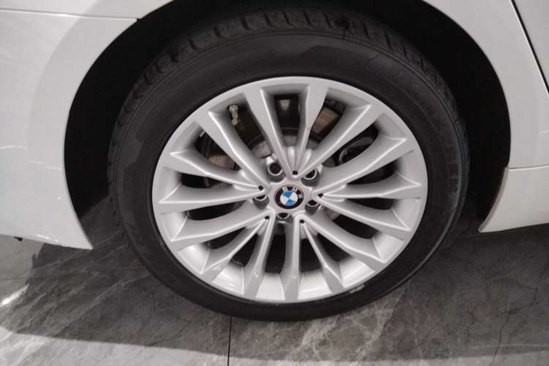 Used BMW 5 Series 2021 Updated Version 525Li Luxury Package Right Rear Wheel Hub