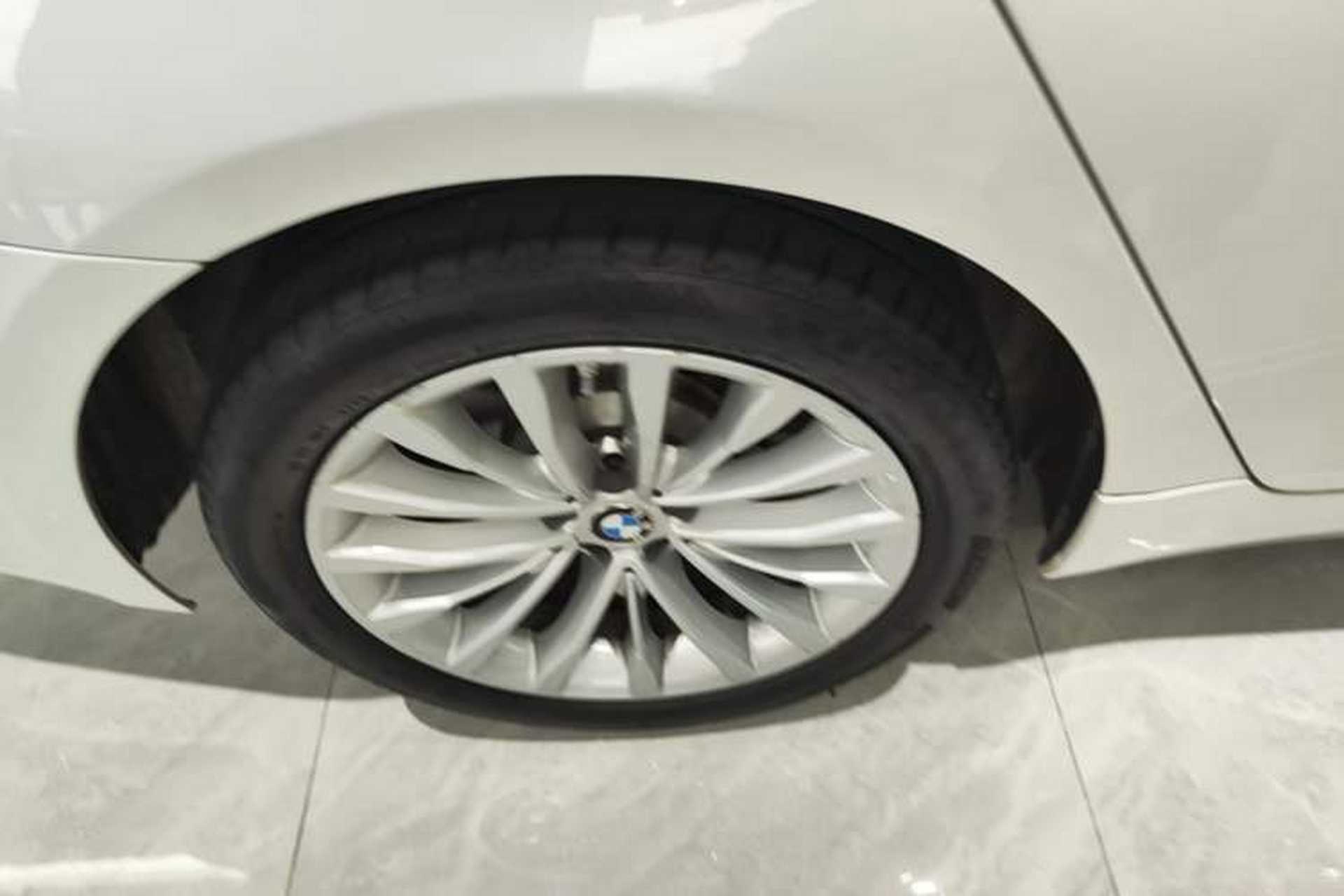 Used BMW 5 Series 2021 525Li Luxury Package Right Rear Wheel Hub