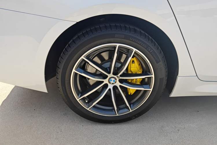 Used BMW 5 Series 2021 525Li M Sport Package Right Rear Wheel Hub