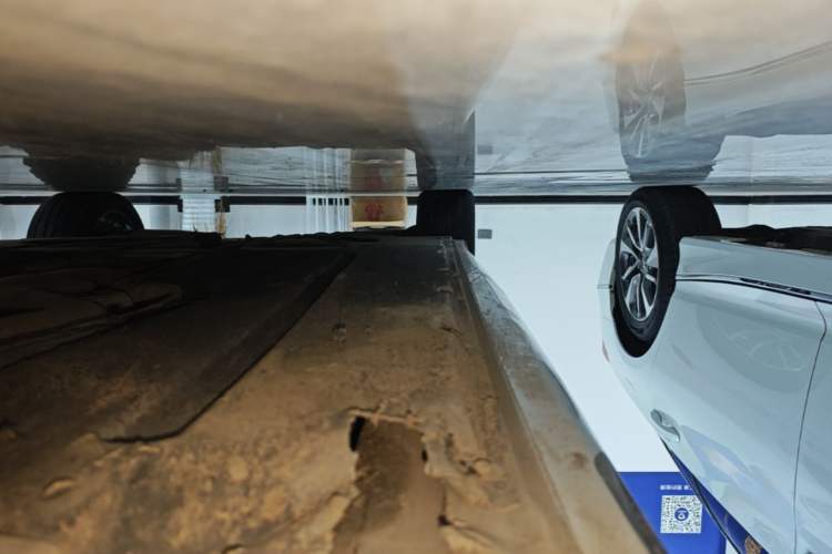 Used BMW 5 Series 2021 Facelifted 525Li M Sport Package Right Side Sill