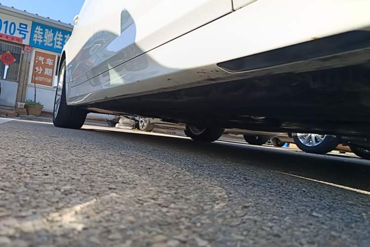 Used BMW 5 Series 2021 525Li Luxury Package Right Side Sill