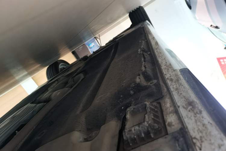 Used BMW 5 Series 2021 525Li Luxury Package Right Side Sill