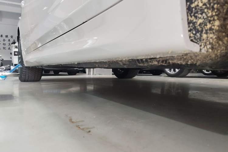 Used BMW 5 Series 2021 525i M Sport Package Right Side Sill