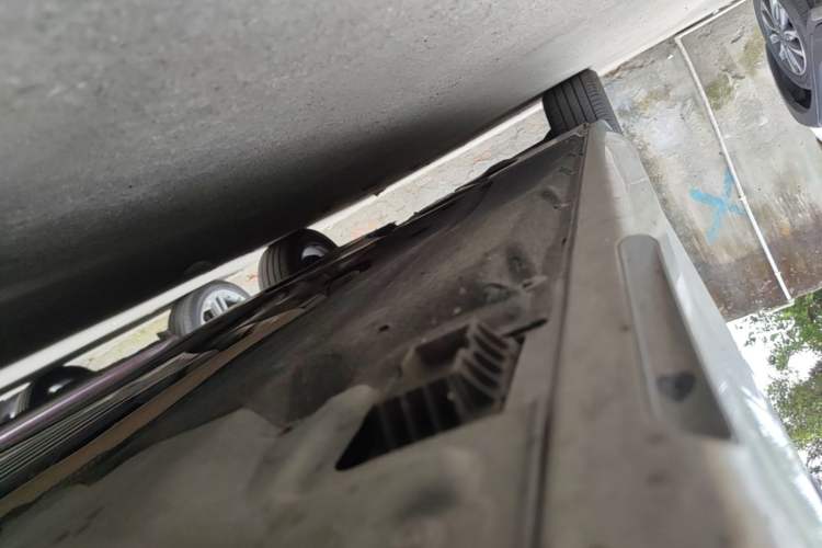 Used BMW 5 Series 2021 Facelifted 525Li M Sport Package Right Side Sill
