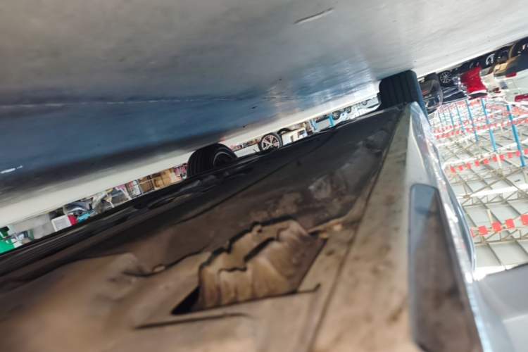 Used BMW 5 Series 2021 530Li Leading Luxury Package Right Side Sill