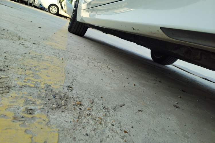 Used BMW 5 Series 2021 525Li Luxury Package Right Side Sill