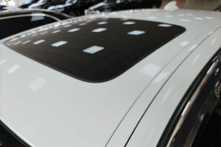 Used BMW 5 Series 2021 525Li M Sport Package Roof