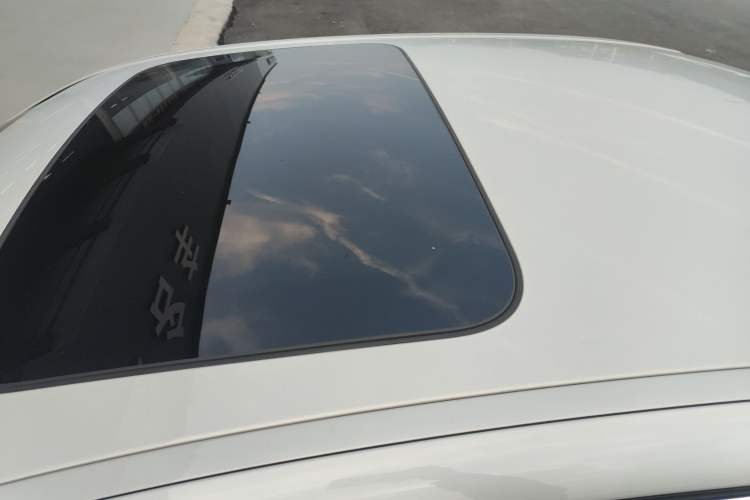 Used BMW 5 Series 2021 Facelifted 525Li M Sport Package Roof