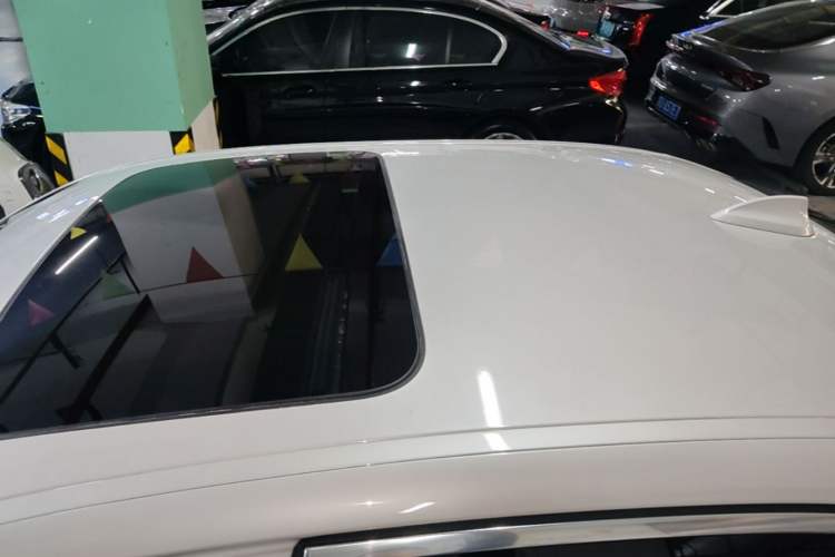 Used BMW 5 Series 2021 525Li M Sport Package Roof