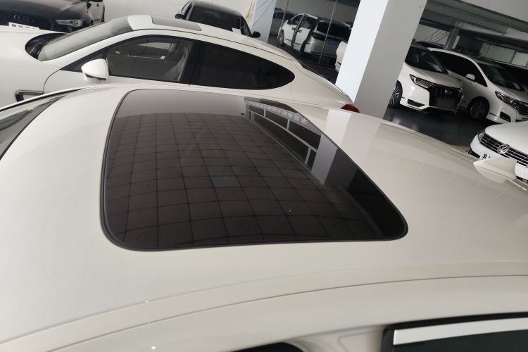 Used BMW 5 Series 2021 525Li Luxury Package Roof