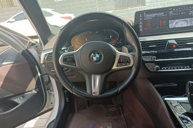 Used BMW 5 Series 2021 530Li Luxury Edition M Sport Package Steering Wheel