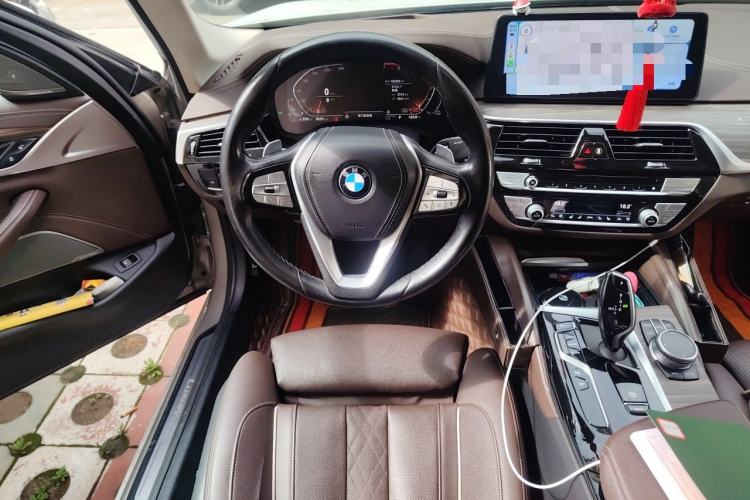 Used BMW 5 Series 2021 530Li Luxury Edition Premium Package Steering Wheel