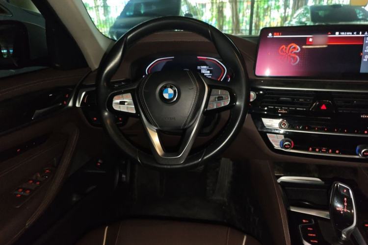 Used BMW 5 Series 2021 525Li Luxury Package Steering Wheel