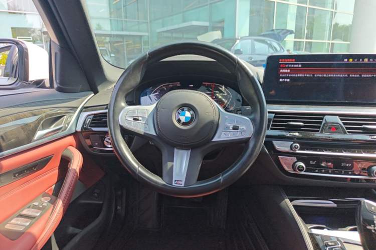Used BMW 5 Series 2021 525Li M Sport Package Steering Wheel