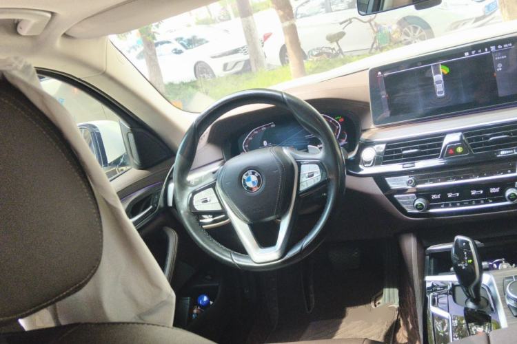 Used BMW 5 Series 2021 530Li Leading Luxury Package Steering Wheel