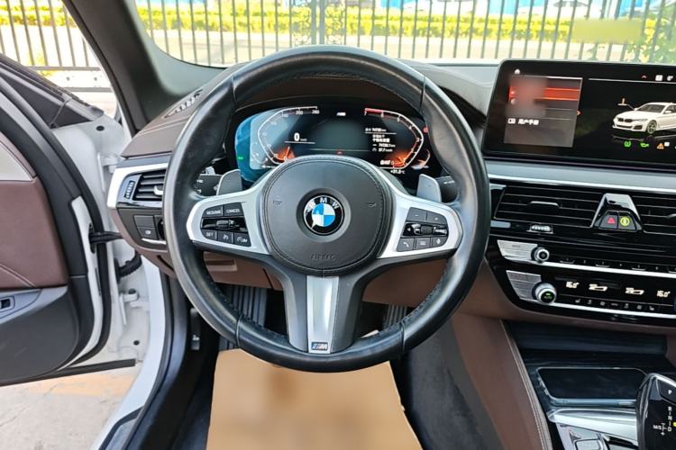 Used BMW 5 Series 2021 Facelifted 530Li Leading Edition M Sport Package Steering Wheel