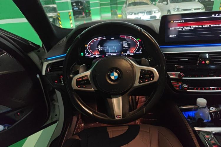 Used BMW 5 Series 2021 Facelifted 530Li Leading Edition M Sport Package Steering Wheel