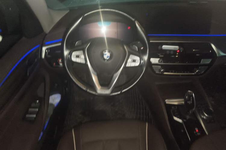 Used BMW 5 Series 2021 Updated 530Li xDrive Luxury Package Steering Wheel