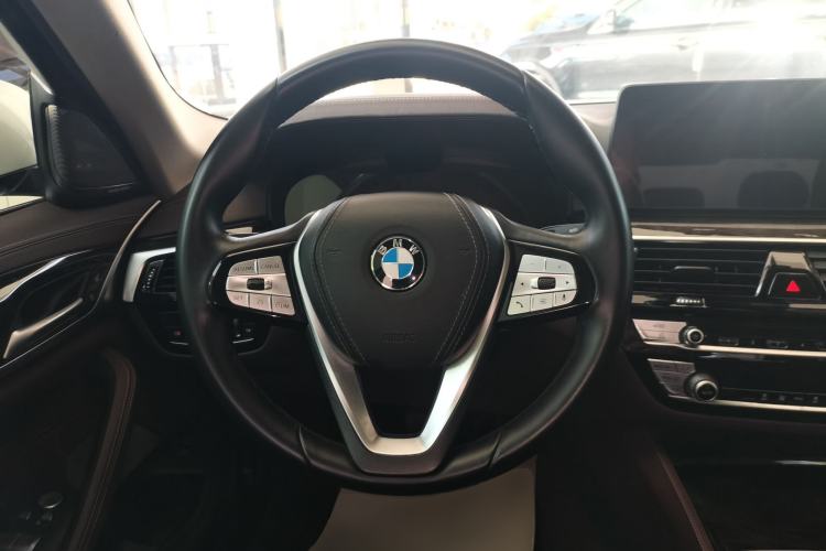 Used BMW 5 Series 2021 525Li Luxury Package Steering Wheel