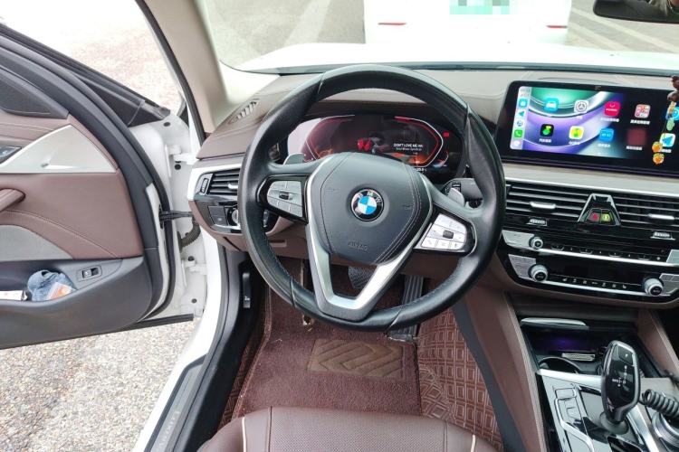 Used BMW 5 Series 2021 530Li Leading Luxury Package Steering Wheel