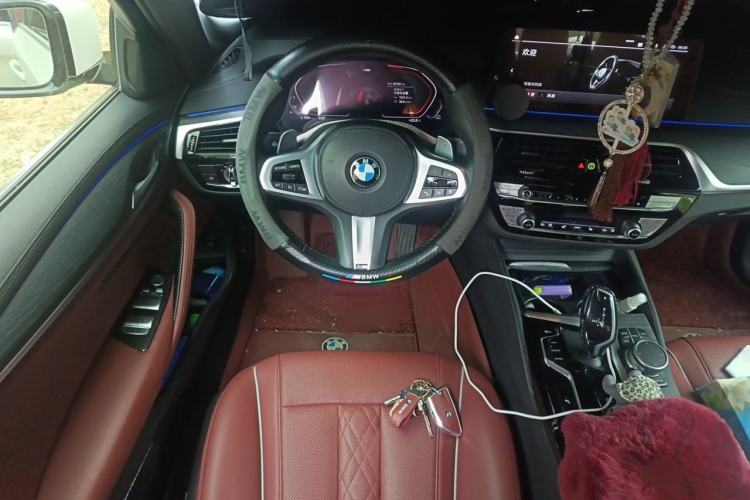 Used BMW 5 Series 2021 530Li Leading Model M Sport Package Steering Wheel