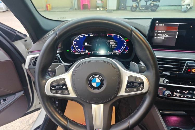 Used BMW 5 Series 2021 530Li Luxury Edition M Sport Package Steering Wheel
